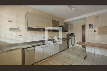 Cozinha de casa à venda com 7 quartos, 250m² em Socorro, São Paulo