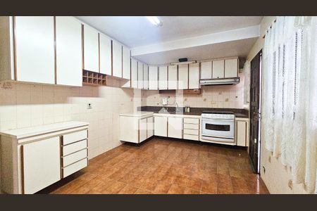 Cozinha de casa à venda com 5 quartos, 180m² em Vila California(zona Sul), São Paulo