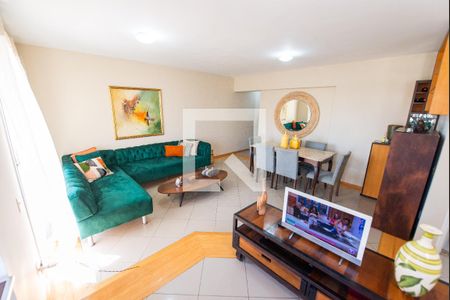 Sala de apartamento para alugar com 3 quartos, 158m² em Centro, Taubaté