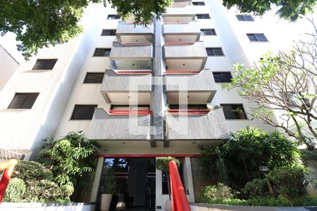 Entrada de apartamento à venda com 3 quartos, 90m² em Barra Funda, São Paulo