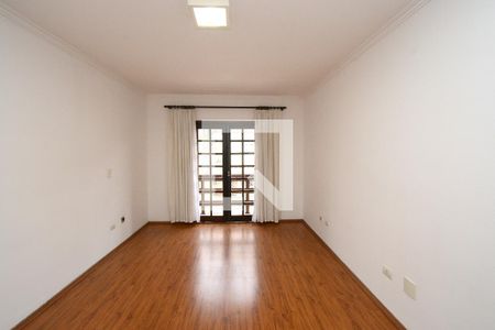 Suíte de casa para alugar com 3 quartos, 135m² em Jardim Luanda, São Paulo