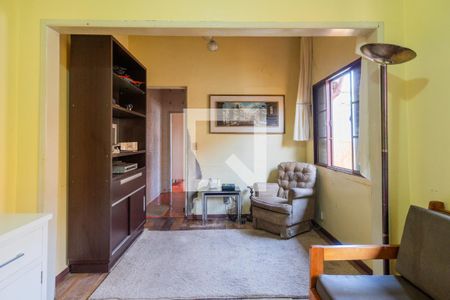 Sala de casa à venda com 3 quartos, 200m² em Santo Antônio, Porto Alegre