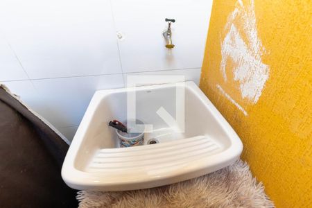 Casa de condomínio à venda com 46m², 2 quartos e 1 vaga Casa de condomínio à venda com 46m², 2 quartos e 1 vagaÁrea de Serviço