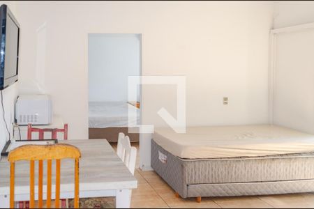 Sala / Cozinha de apartamento para alugar com 1 quarto, 40m² em Ponta das Canas, Florianópolis