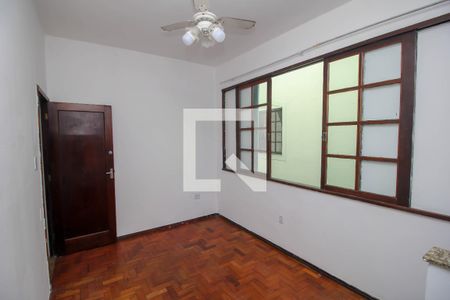 Sala de apartamento para alugar com 2 quartos, 60m² em Cacuia, Rio de Janeiro
