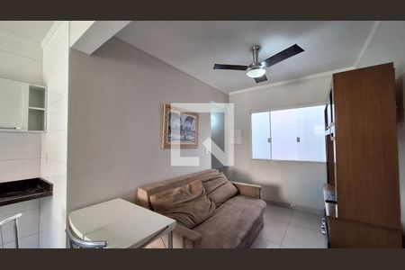 Sala de casa para alugar com 2 quartos, 70m² em Guilhermina, Praia Grande
