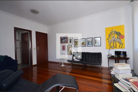 Sala de estar de apartamento à venda com 3 quartos, 80m² em Funcionários, Belo Horizonte