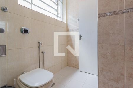 Banheiro de apartamento para alugar com 3 quartos, 82m² em Vila Paris, Belo Horizonte