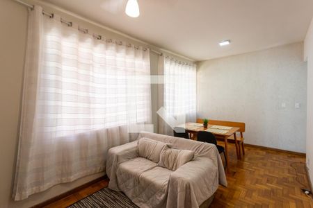 Sala de apartamento para alugar com 3 quartos, 82m² em Vila Paris, Belo Horizonte