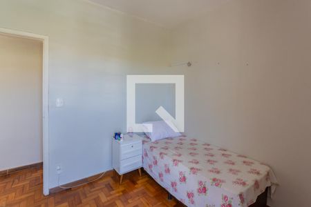 Quarto 1 de apartamento para alugar com 3 quartos, 82m² em Vila Paris, Belo Horizonte