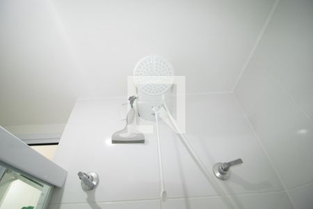 Banheiro de kitnet/studio à venda com 1 quarto, 34m² em Vila Mazzei, São Paulo
