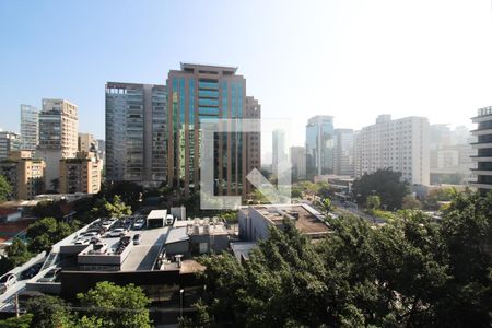 Vista de apartamento à venda com 3 quartos, 140m² em Itaim Bibi, São Paulo