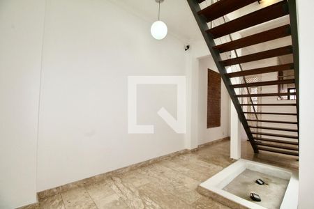 Sala de casa para alugar com 5 quartos, 198m² em Santo Antônio Além do Carmo, Salvador