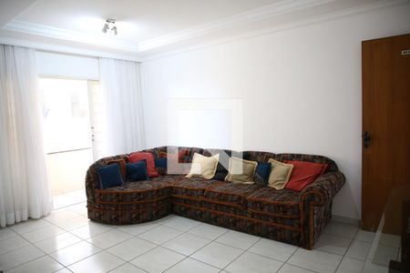 Sala de apartamento para alugar com 3 quartos, 90m² em Jardim América, Goiânia