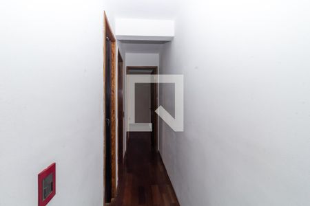 Corredor de apartamento à venda com 2 quartos, 58m² em Sítio Pinheirinho, São Paulo
