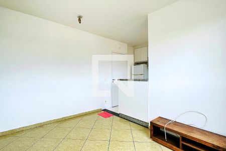 Sala de apartamento à venda com 2 quartos, 44m² em Jardim Cocaia, Guarulhos