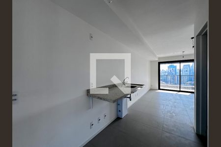 Cozinha de kitnet/studio à venda com 0 quarto, 33m² em Vila Cordeiro, São Paulo