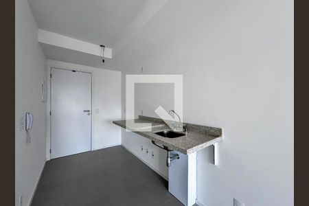 Cozinha de kitnet/studio à venda com 0 quarto, 33m² em Vila Cordeiro, São Paulo