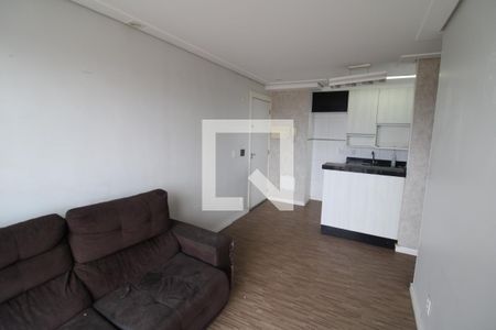 Sala / Cozinha de apartamento para alugar com 2 quartos, 50m² em Parque Edu Chaves, São Paulo