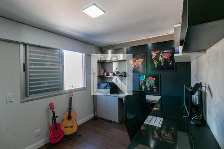 Quarto de apartamento à venda com 4 quartos, 193m² em Buritis, Belo Horizonte
