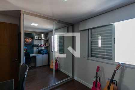 Quarto de apartamento à venda com 4 quartos, 193m² em Buritis, Belo Horizonte