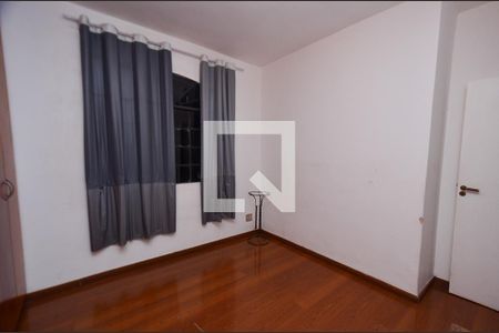 Quarto 1 de apartamento para alugar com 3 quartos, 100m² em Santa Efigênia, Belo Horizonte