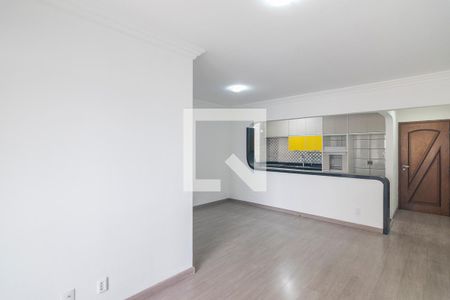 Apartamento para alugar com 75m², 3 quartos e 1 vagaSala