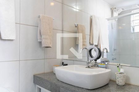 Banheiro da Suíte de apartamento à venda com 3 quartos, 67m² em Buritis, Belo Horizonte