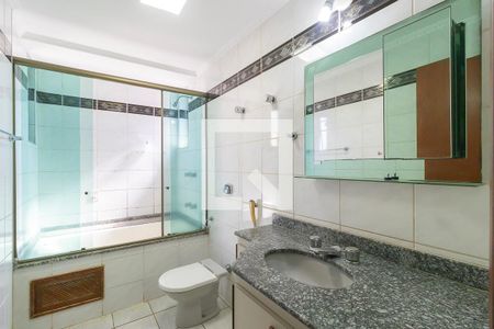 Banheiro da suíte de apartamento à venda com 3 quartos, 150m² em Mansões Santo Antônio, Campinas