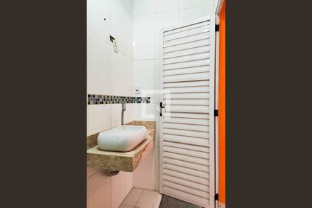 Lavabo de casa para alugar com 3 quartos, 240m² em Jardim Utinga, Santo André