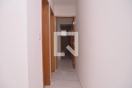 Corredor de apartamento à venda com 2 quartos, 60m² em Campestre, Santo André