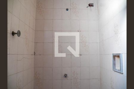 Banheiro de kitnet/studio para alugar com 1 quarto, 20m² em Vila Hebe, São Paulo