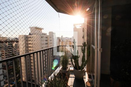 Varanda  de apartamento para alugar com 2 quartos, 116m² em Indianópolis, São Paulo