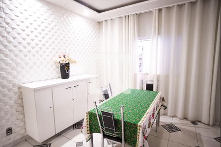 Sala 2 de casa à venda com 2 quartos, 200m² em Diamante, Belo Horizonte