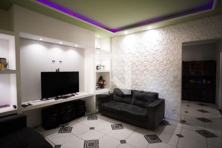 Sala de casa à venda com 2 quartos, 200m² em Diamante, Belo Horizonte