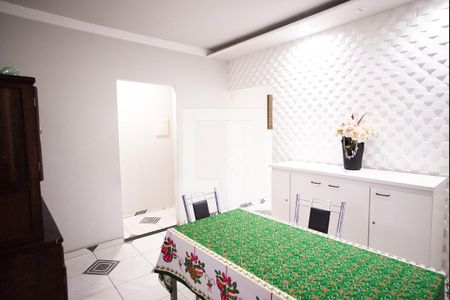 Sala 2 de casa à venda com 2 quartos, 200m² em Diamante, Belo Horizonte