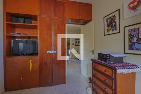 Quarto de casa à venda com 4 quartos, 360m² em Santa Tereza, Belo Horizonte