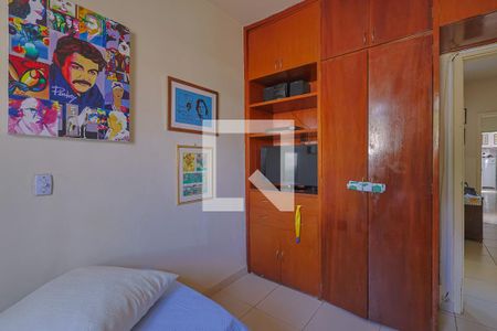 Quarto de casa à venda com 4 quartos, 360m² em Santa Tereza, Belo Horizonte
