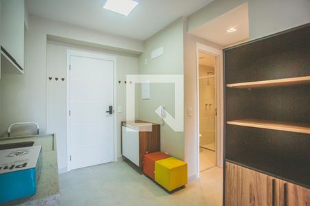 Sala / Cozinha de apartamento para alugar com 1 quarto, 38m² em Vila Clementino, São Paulo