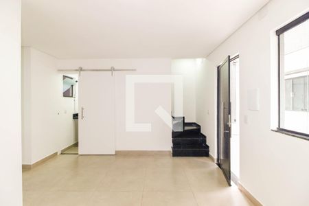 Sala de casa de condomínio para alugar com 3 quartos, 100m² em Vila Matilde, São Paulo