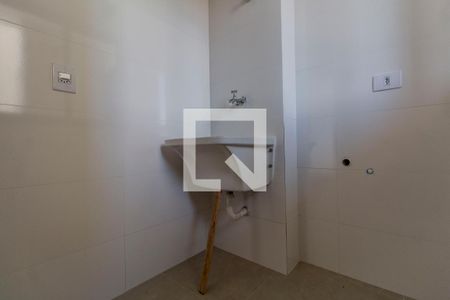 Cozinha e Área de Serviço de apartamento para alugar com 2 quartos, 46m² em Parque Cruzeiro do Sul, São Paulo