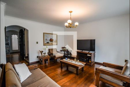 Sala de casa para alugar com 3 quartos, 191m² em Vila Alzira, Santo André