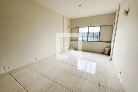 Sala de apartamento para alugar com 2 quartos, 105m² em Jardim Vinte E Cinco de Agosto, Duque de Caxias