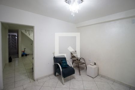 Sala de casa à venda com 3 quartos, 130m² em Conjunto Residencial José Bonifácio, São Paulo