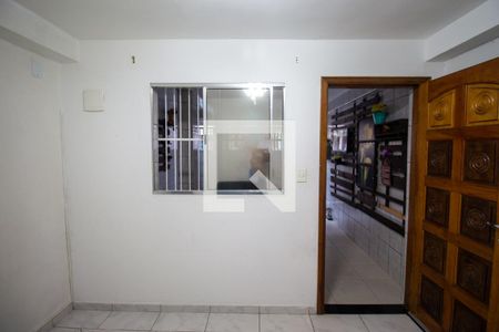 Sala de casa para alugar com 3 quartos, 130m² em Conjunto Residencial José Bonifácio, São Paulo