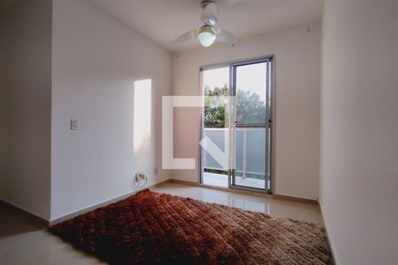 Sala  de apartamento para alugar com 2 quartos, 49m² em Jacarepaguá, Rio de Janeiro