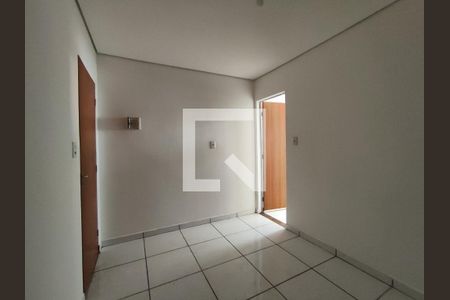 Sala/Cozinha de casa para alugar com 1 quarto, 30m² em Pedra Azul, Contagem