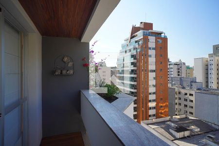 Sala - Varanda de apartamento para alugar com 3 quartos, 127m² em Centro, Florianópolis