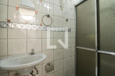 Banheiro de casa para alugar com 1 quarto, 50m² em Lauzane Paulista, São Paulo