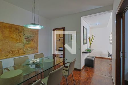 Sala  de apartamento à venda com 3 quartos, 90m² em Santo Antônio, Belo Horizonte